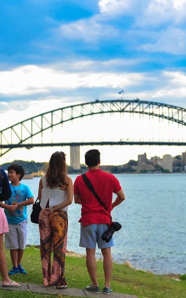 Sydney private day tour guests enjoying stunning Sydney Harbour