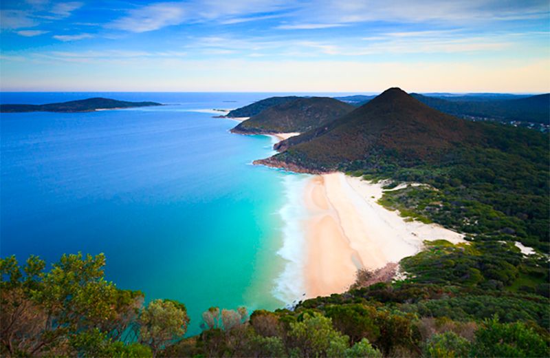 Picturesque coastline North of Sydney