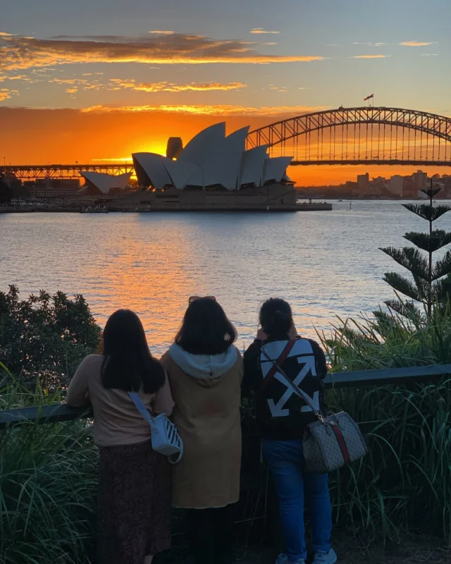 At the going down of the sun and in the morning We will remember them.#anzacday #yoursydneyguide #sydneyaustralia