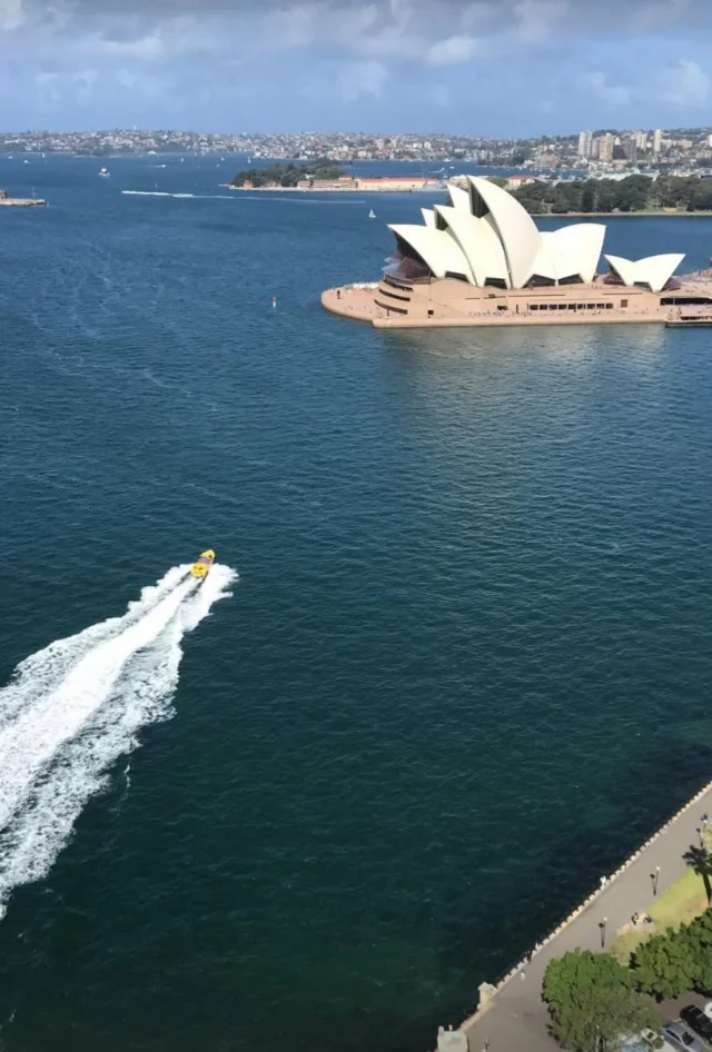 Fancy a jet boat thrill ride on Sydney Harbour? We can customise a special adventure into our Sydney private day tours just for you! DM us for more details.#sydneyaustralia #yoursydneyguide #adventuretravel #jetboats #SydneyPrivateDayTours #luxtravel #visitsydney #visitnsw #sydneyharbour
